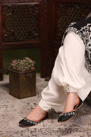 Pearl Aura Hand-Embellished Silk Khussa For Women