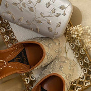 Moonlit Silver Jutti & Clutch Duo – A Regal Affair For Wedding
