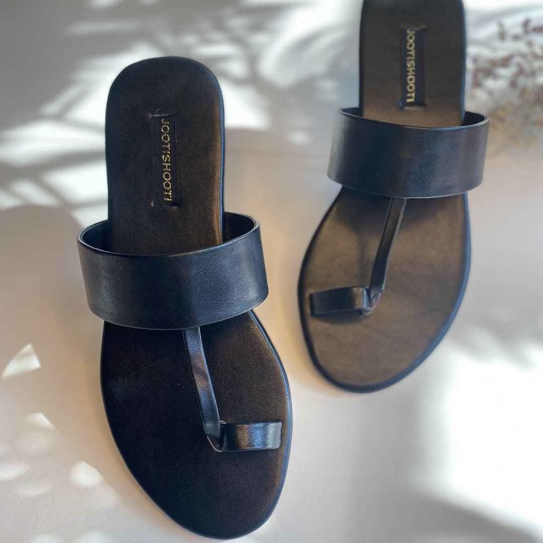 Cyra Kolha Minimalist Vegan Leather Kolhapuri For Women