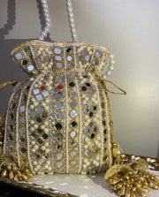Mastani Batwa – A Royal Spell of Zardozi & Pearls For Bridal/Wedding
