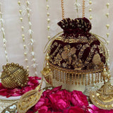 Luxury Bridal Velvet Potli & Jutti Set For Wedding