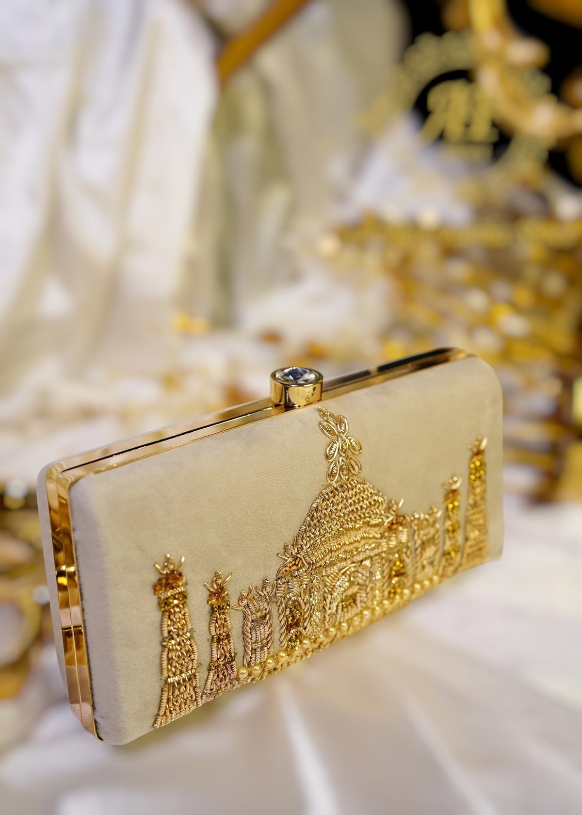 Taj Mahal Handcrafted Zardozi Clutch For Women