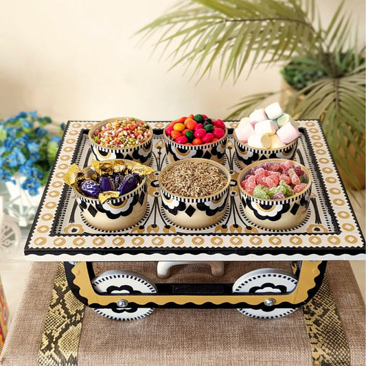 White Color Truck Art Wooden Thaila/Cart
