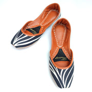 Black Swirl Casual Khussa For Women