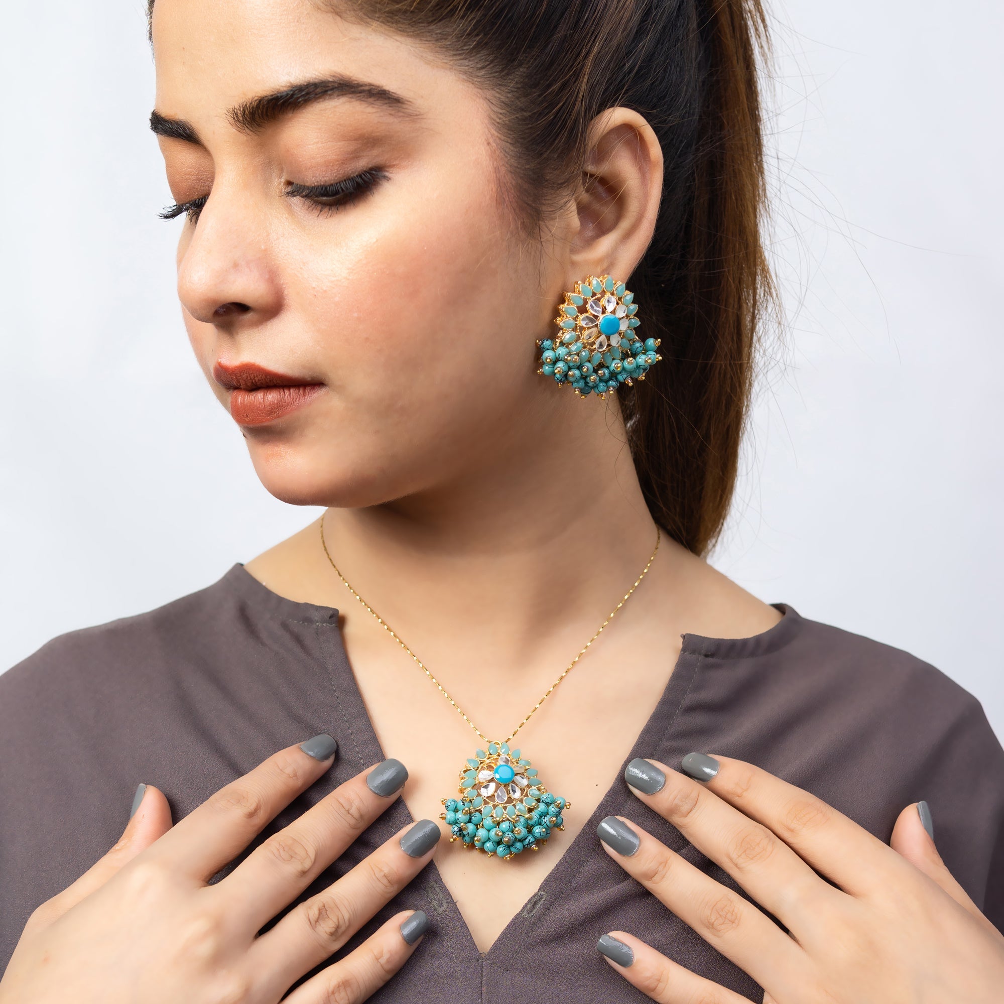 Turquoise Color Jewelry Pendant Set For Women