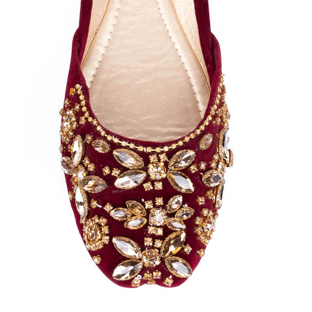 Kundan & Pearls Traditional Women Khussa