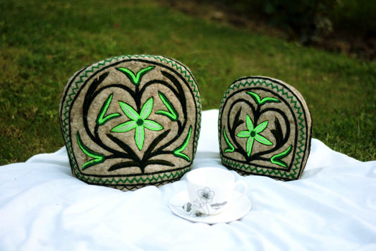 Pistachio Green Embroidered Namda Tea Cozy Set