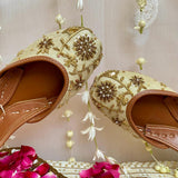 Raani Batwa & Khussa – Absolute Bridal Nikkah Duo For Wedding